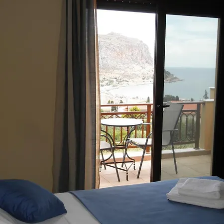 Πανσιόν Cazala 3*
