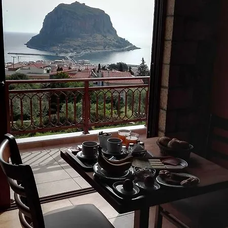 Πανσιόν Cazala Μονεμβασιά
