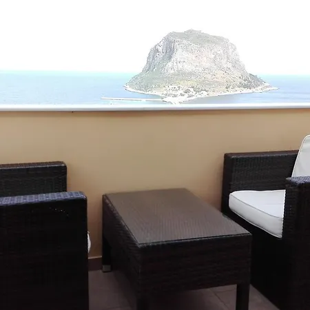 Cazala Penzion Monemvasía