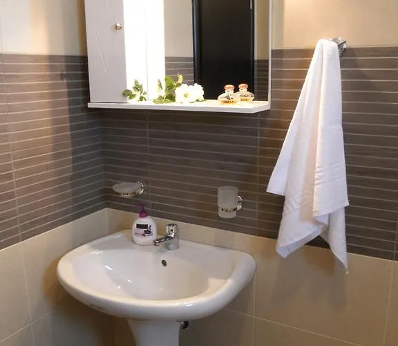 Cazala Guest house 4*